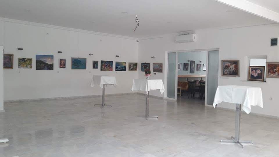 Sergi açılışı veya sergi salonundan fotoğraf (012)